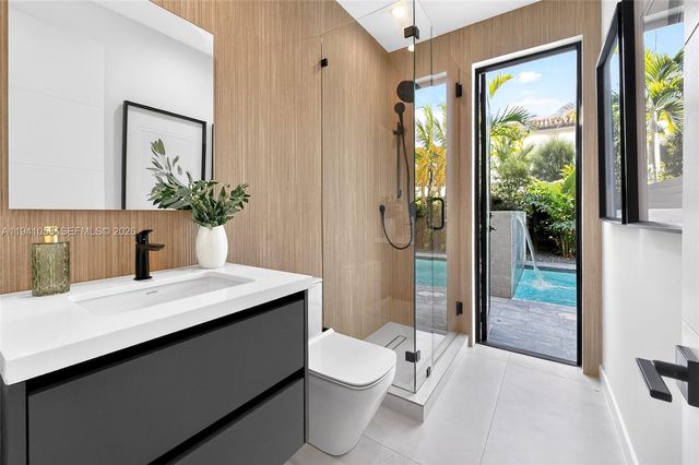 3084 Indiana St, Miami, FL 33133