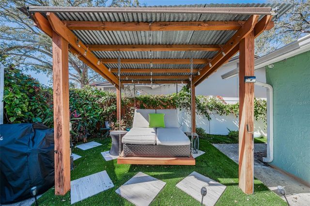 1489 COACHLIGHT WAY, Dunedin, FL 34698