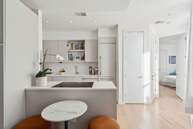 55 Ashley Avenue 17, Charleston, SC 29401