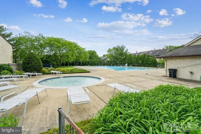 168 THOREAU DR, Plainsboro, NJ 08536