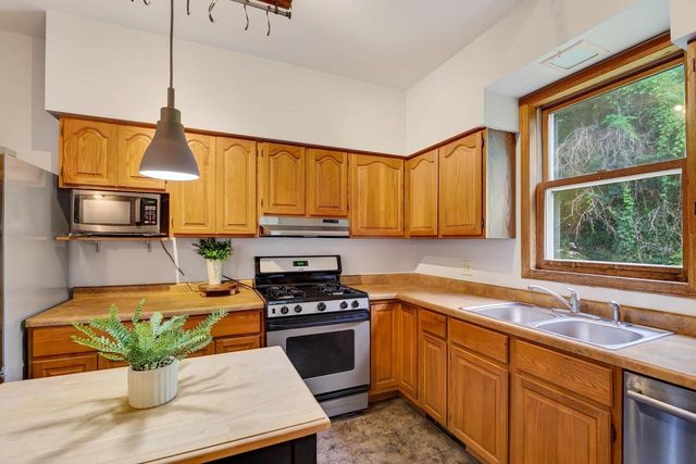 1963 E Washington Avenue, Madison, WI 53704