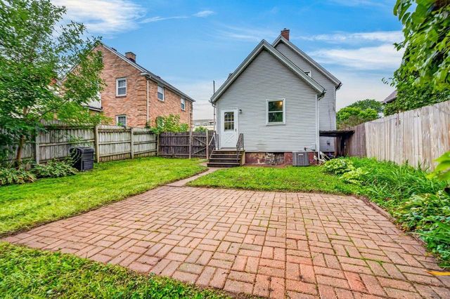 1963 E Washington Avenue, Madison, WI 53704