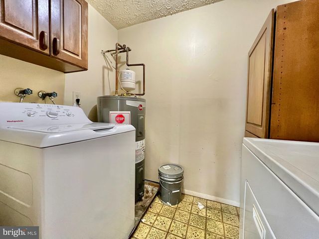 999-L HEATHER RIDGE DR #2L, Frederick, MD 21702