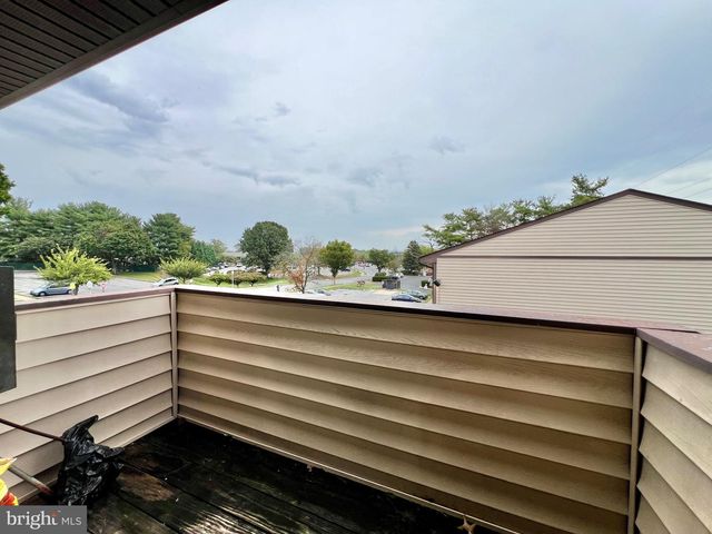 999-L HEATHER RIDGE DR #2L, Frederick, MD 21702