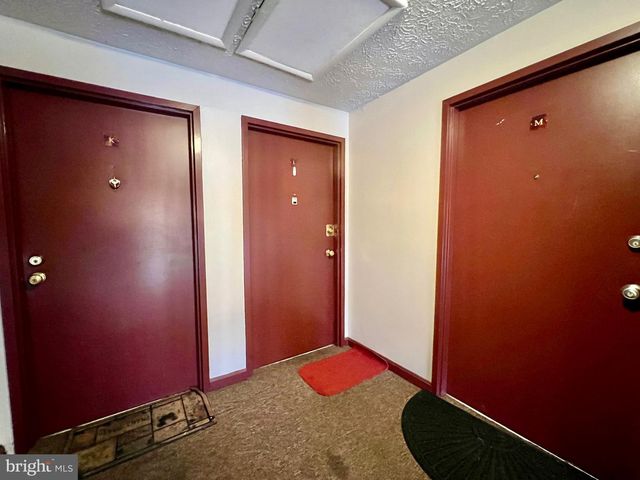 999-L HEATHER RIDGE DR #2L, Frederick, MD 21702