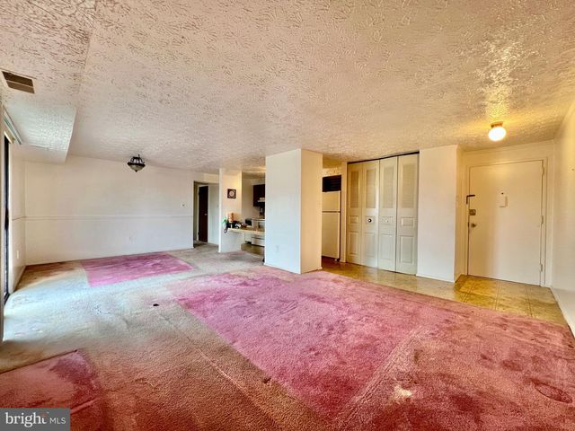 999-L HEATHER RIDGE DR #2L, Frederick, MD 21702