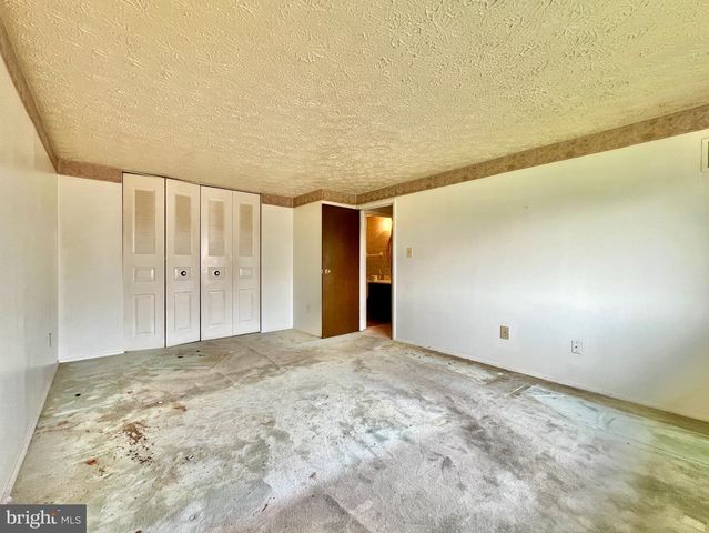 999-L HEATHER RIDGE DR #2L, Frederick, MD 21702