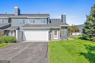 1870 Donegal Drive 4, Woodbury, MN 55125
