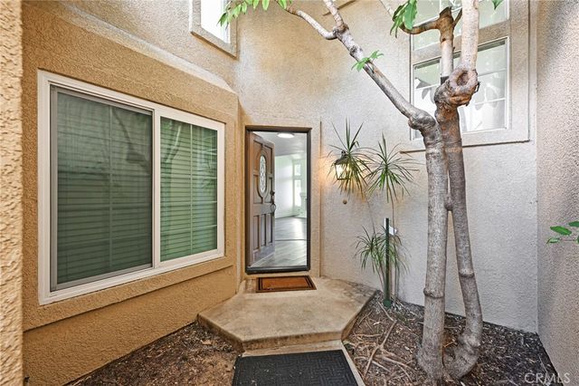 28 Cascada, Rancho Santa Margarita, CA 92688