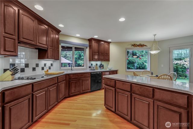 103 SE Alder Manor Lane, Shelton, WA 98584