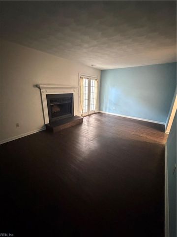 5501 Amhurst CT, Virginia Beach, VA 23462