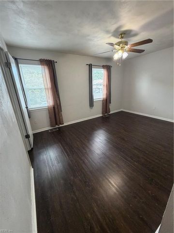 5501 Amhurst CT, Virginia Beach, VA 23462