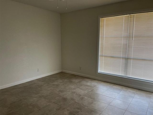 1400 Cactus Drive, Lake Charles, LA 70607