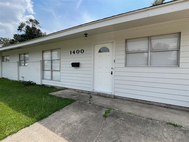 1400 Cactus Drive, Lake Charles, LA 70607