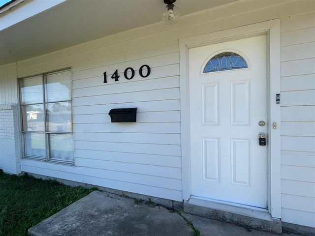 1400 Cactus Drive, Lake Charles, LA 70607