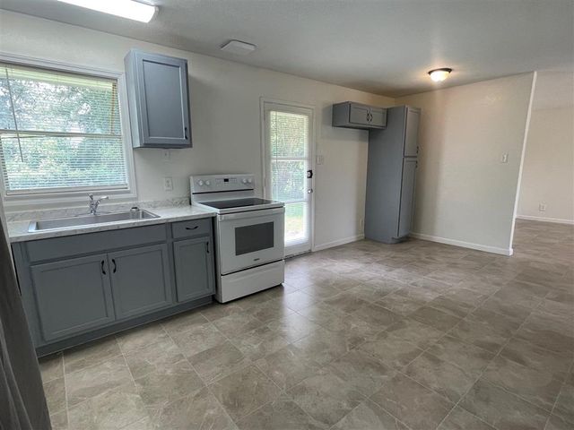 1400 Cactus Drive, Lake Charles, LA 70607