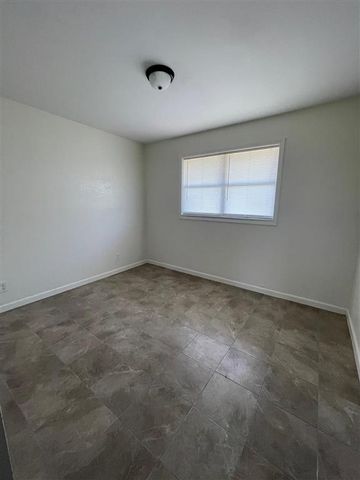 1400 Cactus Drive, Lake Charles, LA 70607