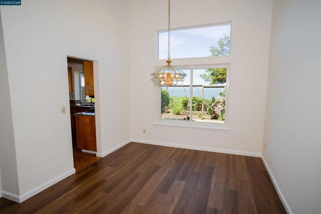 116 Bayhurst Dr, Vallejo, CA 94591