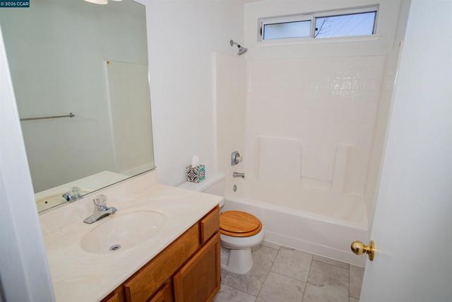 116 Bayhurst Dr, Vallejo, CA 94591