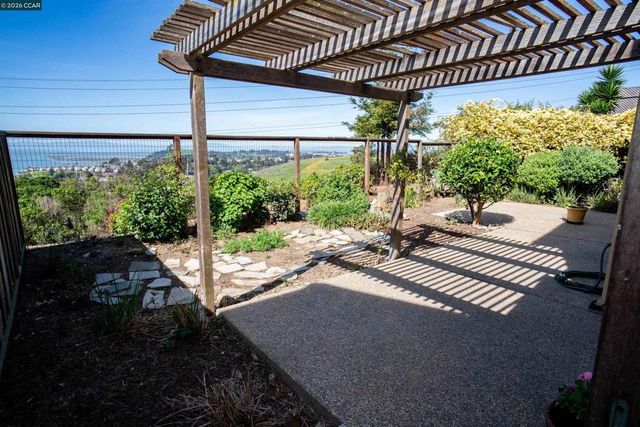 116 Bayhurst Dr, Vallejo, CA 94591