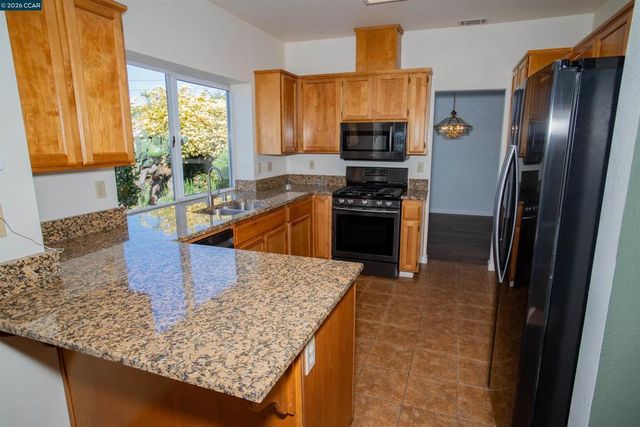 116 Bayhurst Dr, Vallejo, CA 94591