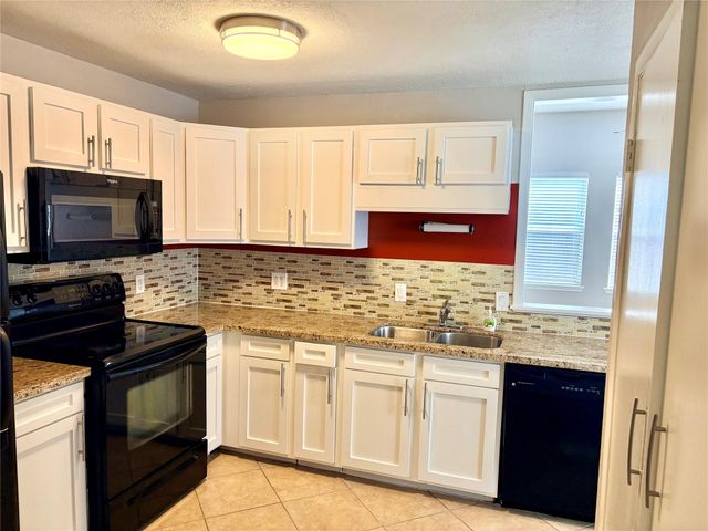 2630 Arlington Street, Houston, TX 77008