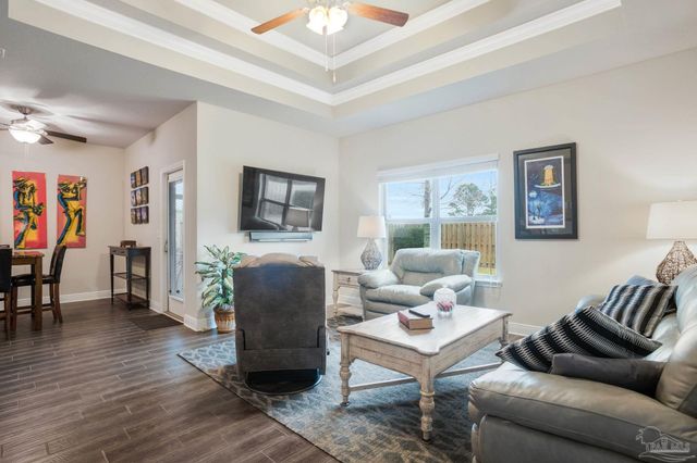 1696 Waterford Sound Blvd, Gulf Breeze, FL 32563