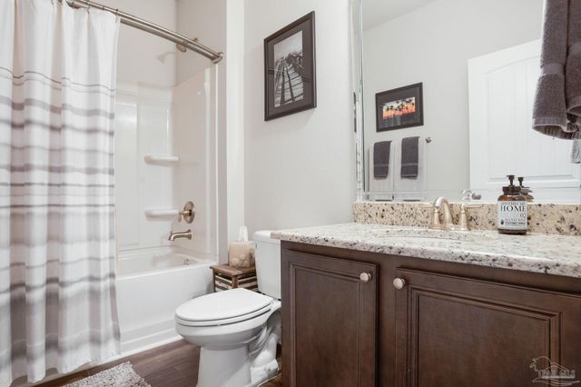 1696 Waterford Sound Blvd, Gulf Breeze, FL 32563