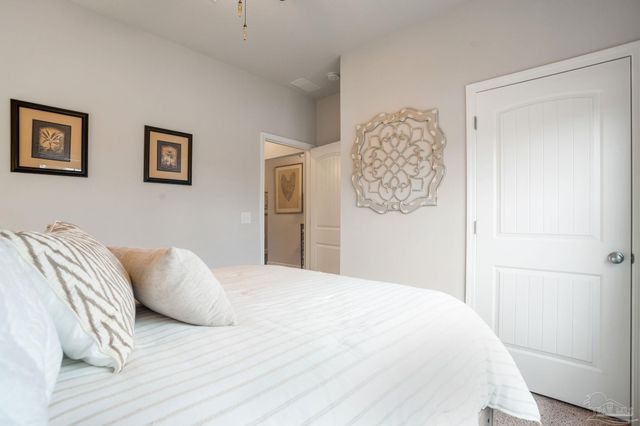 1696 Waterford Sound Blvd, Gulf Breeze, FL 32563