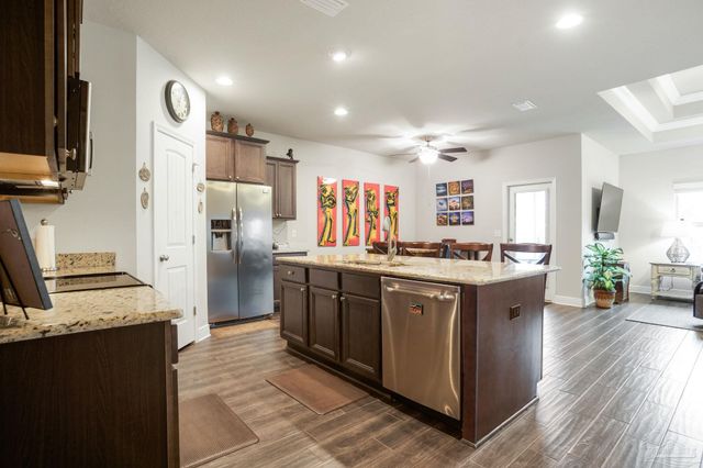 1696 Waterford Sound Blvd, Gulf Breeze, FL 32563