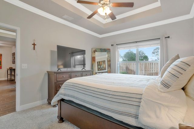 1696 Waterford Sound Blvd, Gulf Breeze, FL 32563