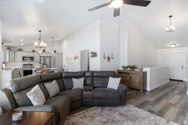 4764 N GUNSIGHT PEAK DR, Eagle Mountain, UT 84005