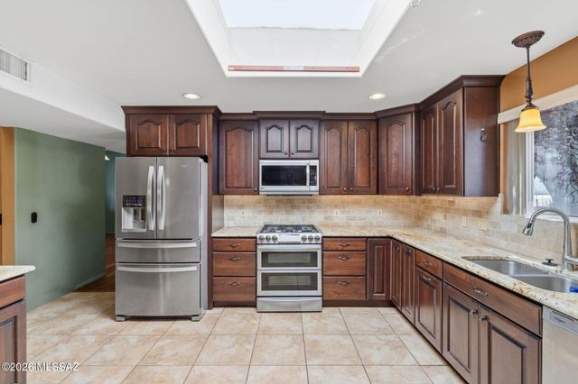 280 S Brown Avenue, Tucson, AZ 85710