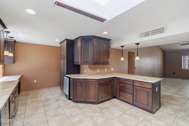 280 S Brown Avenue, Tucson, AZ 85710