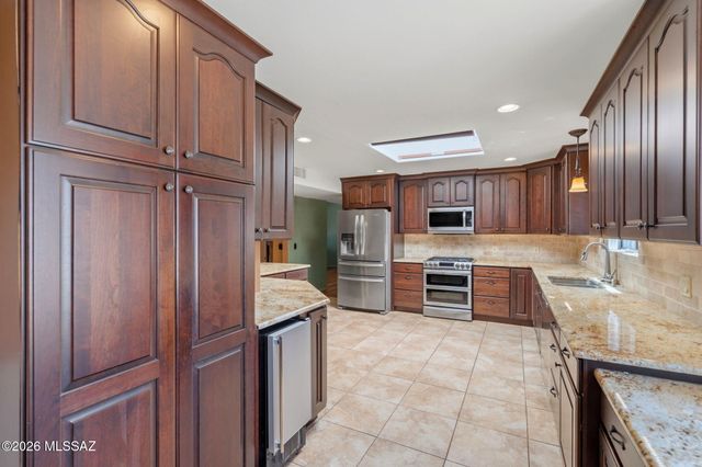 280 S Brown Avenue, Tucson, AZ 85710
