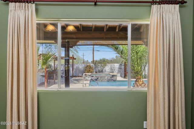 280 S Brown Avenue, Tucson, AZ 85710
