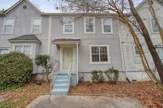 6617 Meadow Green Circle, Peachtree Corners, GA 30092