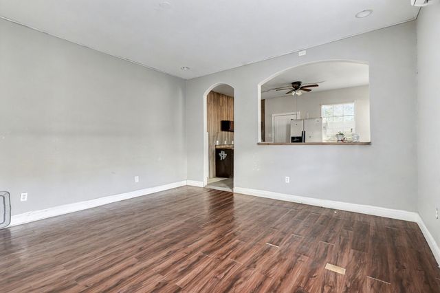 3733 Alsbury Street, Dallas, TX 75216