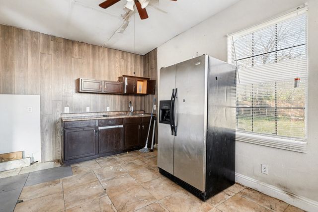 3733 Alsbury Street, Dallas, TX 75216