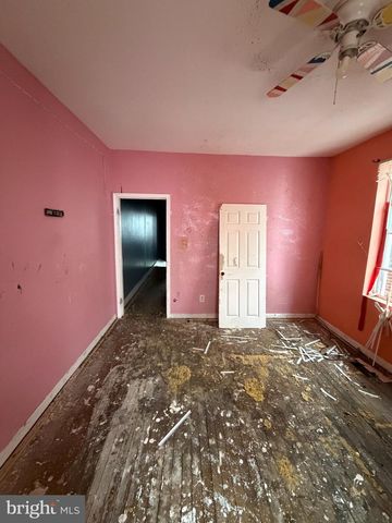 5804 CEDARHURST ST, Philadelphia, PA 19143