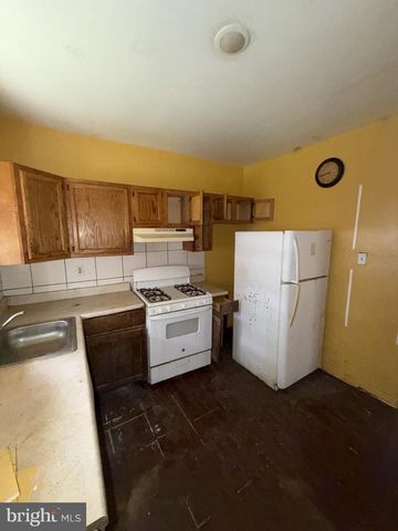 5804 CEDARHURST ST, Philadelphia, PA 19143
