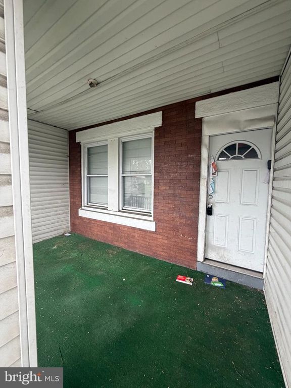 5804 CEDARHURST ST, Philadelphia, PA 19143 — exterior