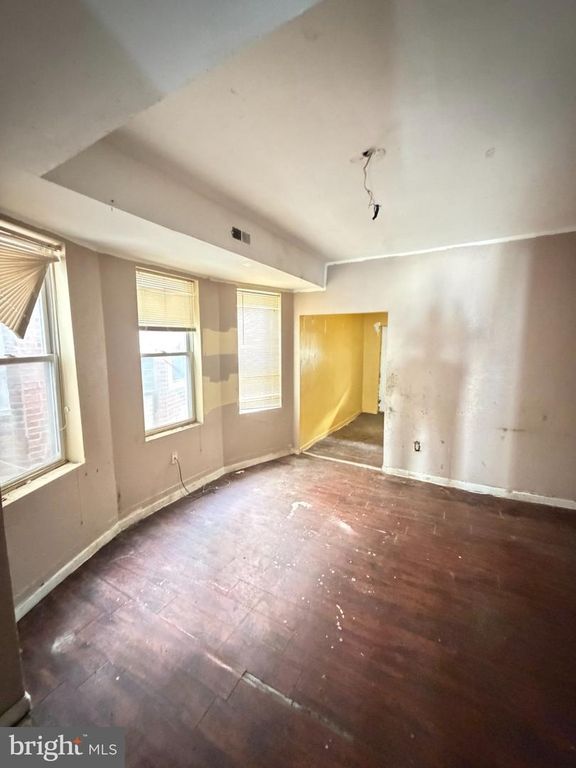 5804 CEDARHURST ST, Philadelphia, PA 19143 — photo 4