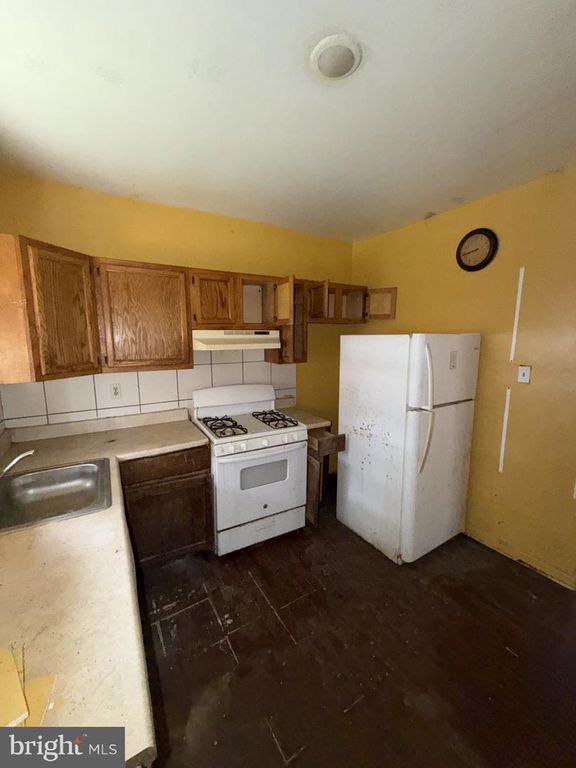 5804 CEDARHURST ST, Philadelphia, PA 19143 — photo 5
