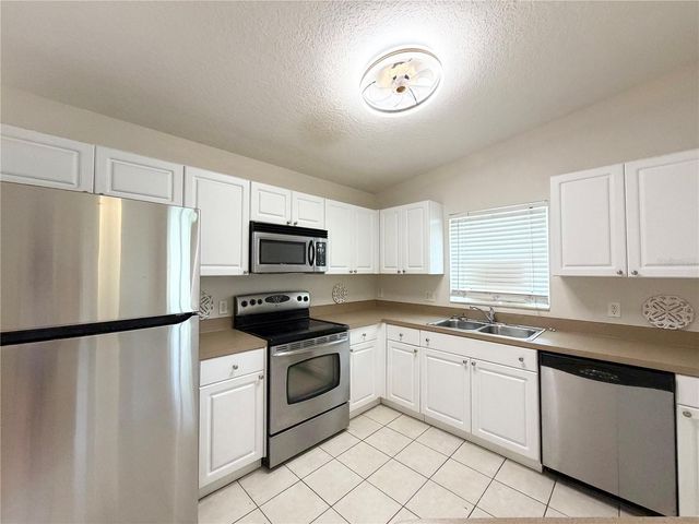 1717 W NASSAU STREET A, Tampa, FL 33607