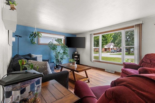 1344 HASTINGS STREET, Green Bay, WI 54301