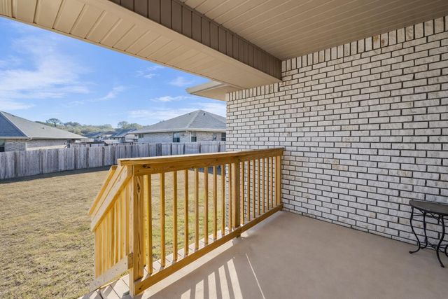 5839 Crestlake Drive, Crestview, FL 32536