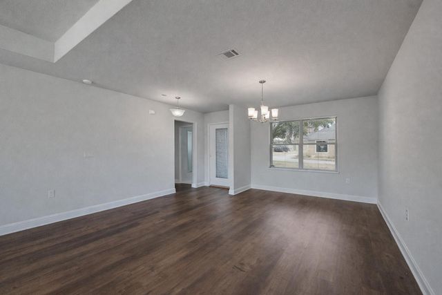 5839 Crestlake Drive, Crestview, FL 32536