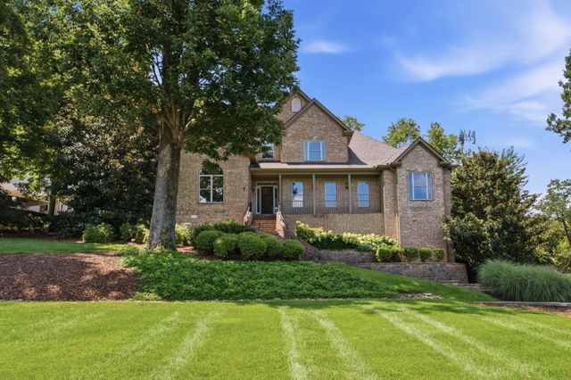 1112 Radnor Glen Dr, Brentwood, TN 37027