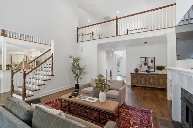 1112 Radnor Glen Dr, Brentwood, TN 37027